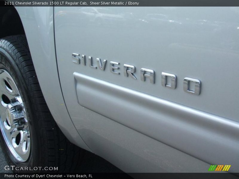Sheer Silver Metallic / Ebony 2011 Chevrolet Silverado 1500 LT Regular Cab
