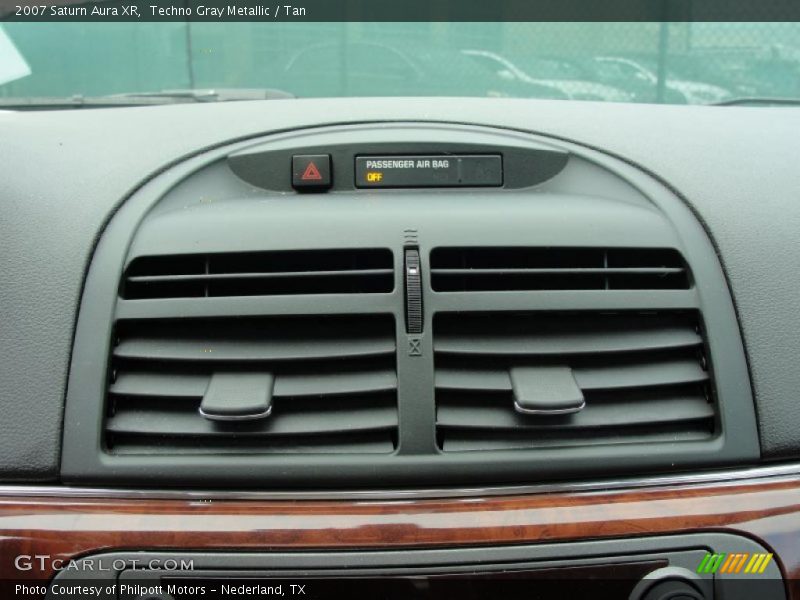Techno Gray Metallic / Tan 2007 Saturn Aura XR