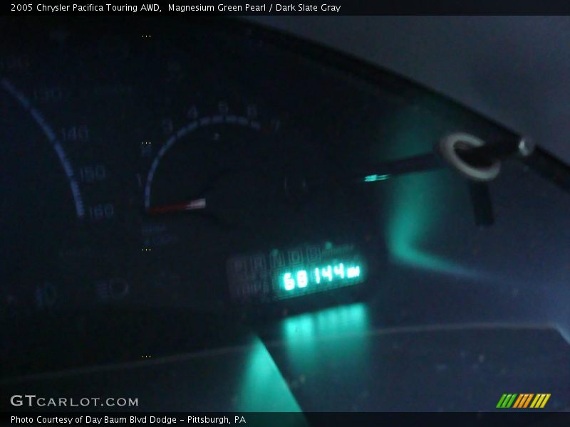 Magnesium Green Pearl / Dark Slate Gray 2005 Chrysler Pacifica Touring AWD