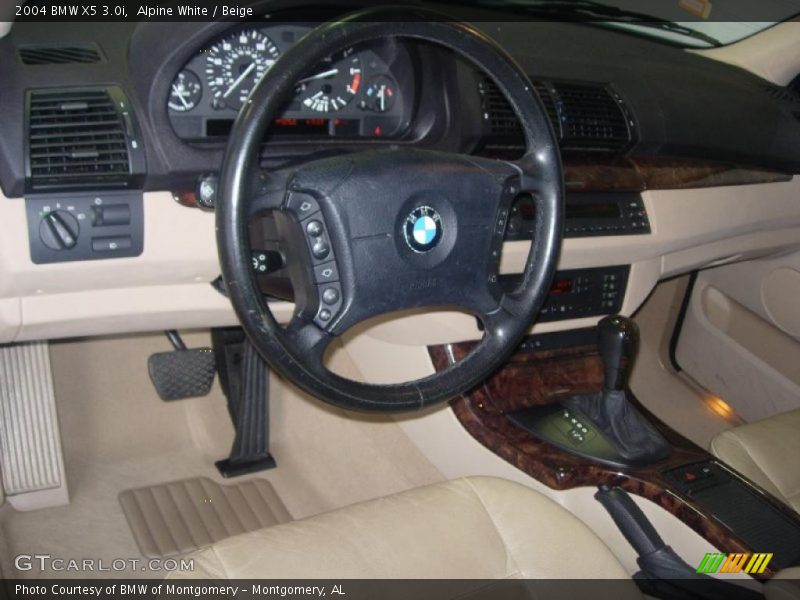Alpine White / Beige 2004 BMW X5 3.0i