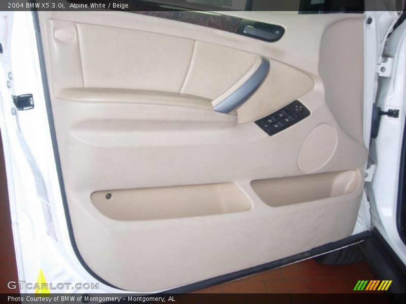 Alpine White / Beige 2004 BMW X5 3.0i