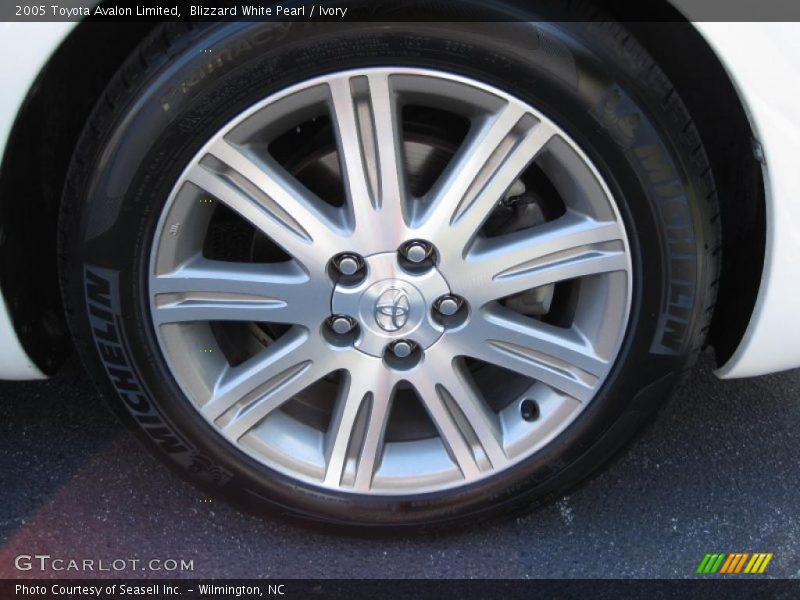 Blizzard White Pearl / Ivory 2005 Toyota Avalon Limited