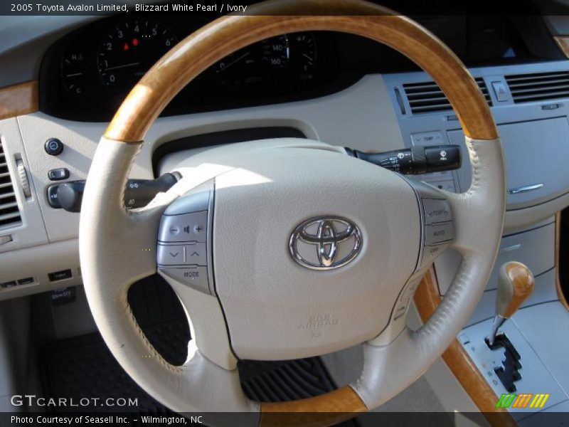 Blizzard White Pearl / Ivory 2005 Toyota Avalon Limited