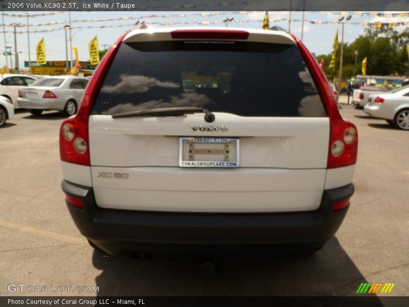 Ice White / Taupe 2006 Volvo XC90 2.5T
