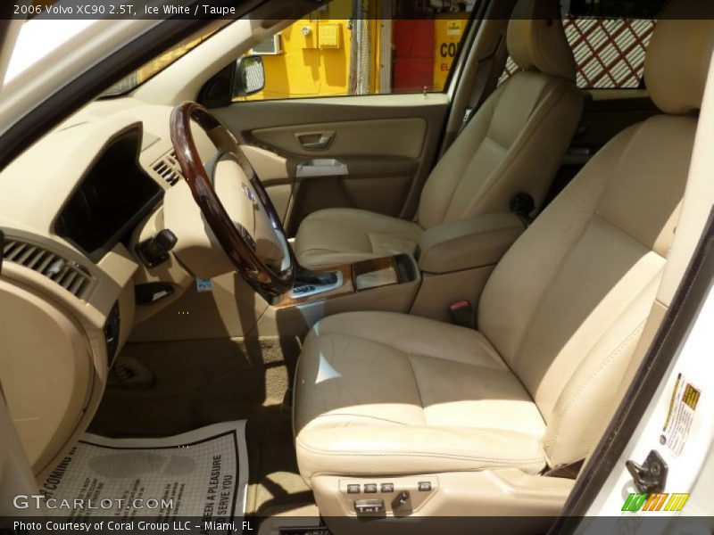 Ice White / Taupe 2006 Volvo XC90 2.5T