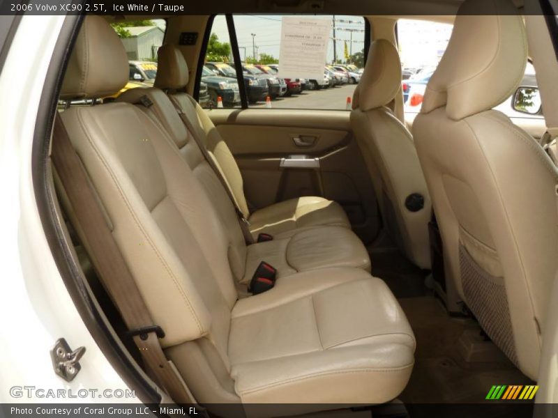 Ice White / Taupe 2006 Volvo XC90 2.5T