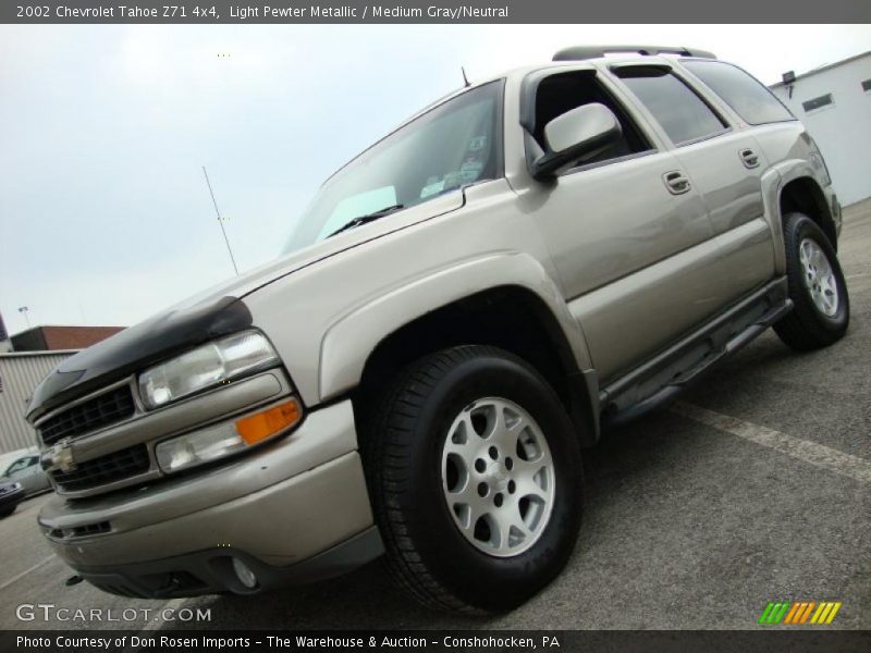 Light Pewter Metallic / Medium Gray/Neutral 2002 Chevrolet Tahoe Z71 4x4