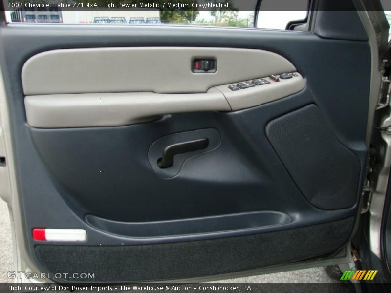 Light Pewter Metallic / Medium Gray/Neutral 2002 Chevrolet Tahoe Z71 4x4