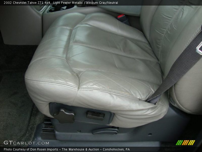 Light Pewter Metallic / Medium Gray/Neutral 2002 Chevrolet Tahoe Z71 4x4