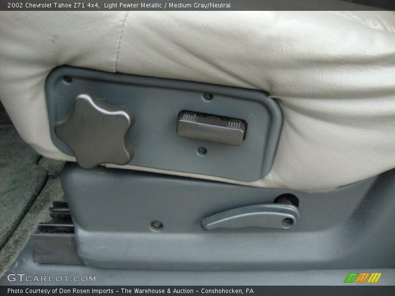Light Pewter Metallic / Medium Gray/Neutral 2002 Chevrolet Tahoe Z71 4x4
