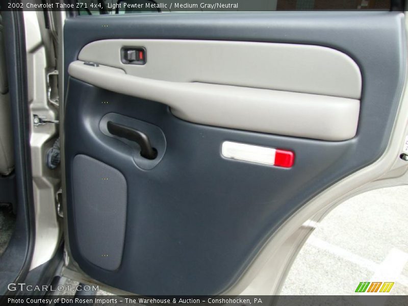 Light Pewter Metallic / Medium Gray/Neutral 2002 Chevrolet Tahoe Z71 4x4