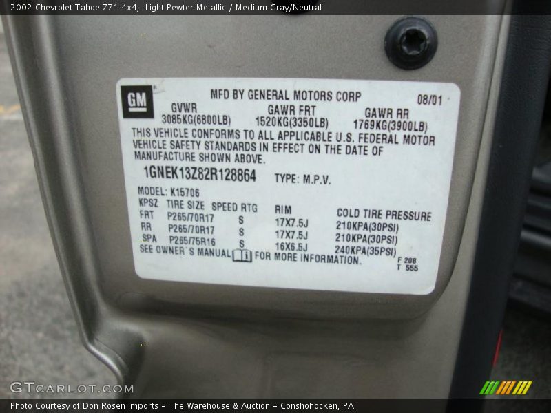 Light Pewter Metallic / Medium Gray/Neutral 2002 Chevrolet Tahoe Z71 4x4