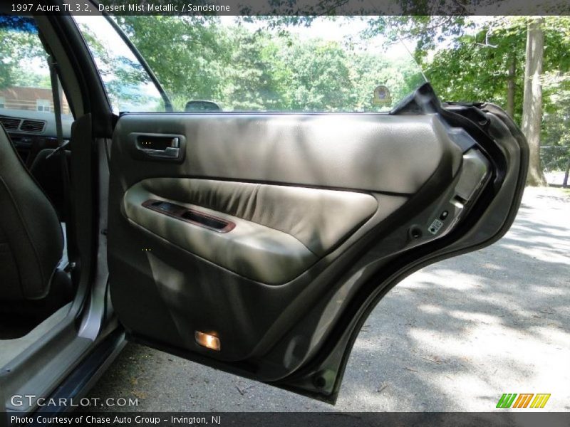 Desert Mist Metallic / Sandstone 1997 Acura TL 3.2