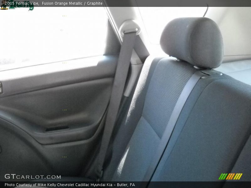 Fusion Orange Metallic / Graphite 2005 Pontiac Vibe