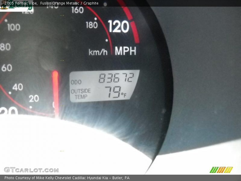Fusion Orange Metallic / Graphite 2005 Pontiac Vibe