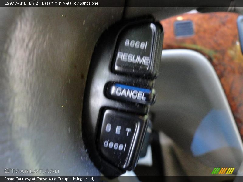 Desert Mist Metallic / Sandstone 1997 Acura TL 3.2