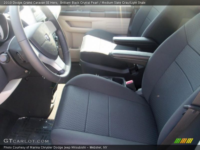 Brilliant Black Crystal Pearl / Medium Slate Gray/Light Shale 2010 Dodge Grand Caravan SE Hero