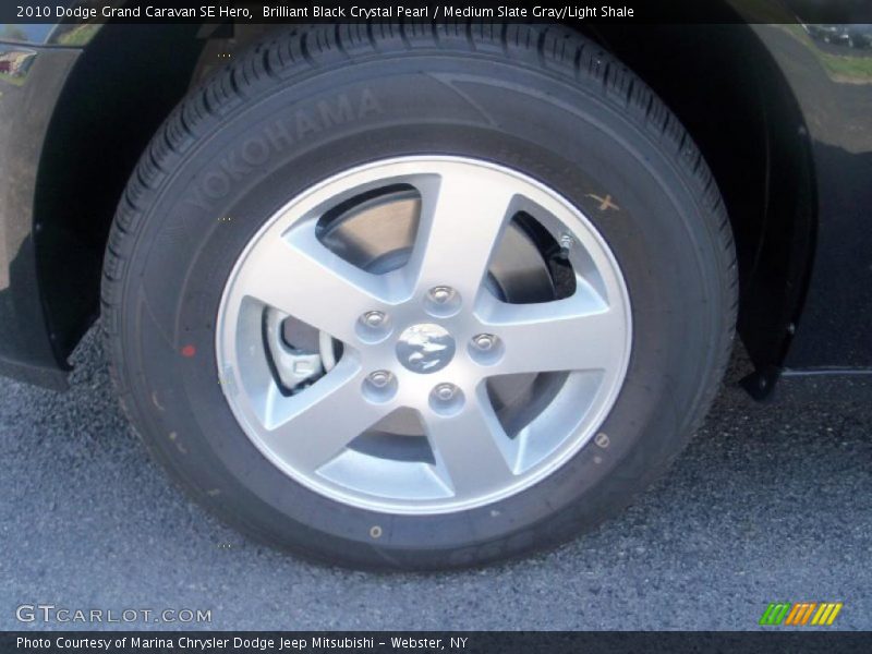 Brilliant Black Crystal Pearl / Medium Slate Gray/Light Shale 2010 Dodge Grand Caravan SE Hero
