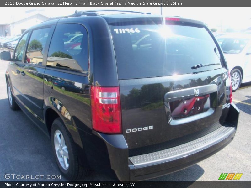 Brilliant Black Crystal Pearl / Medium Slate Gray/Light Shale 2010 Dodge Grand Caravan SE Hero