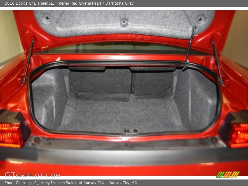 Inferno Red Crystal Pearl / Dark Slate Gray 2010 Dodge Challenger SE