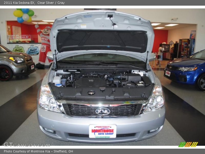 Clear Silver / Gray 2011 Kia Sedona EX