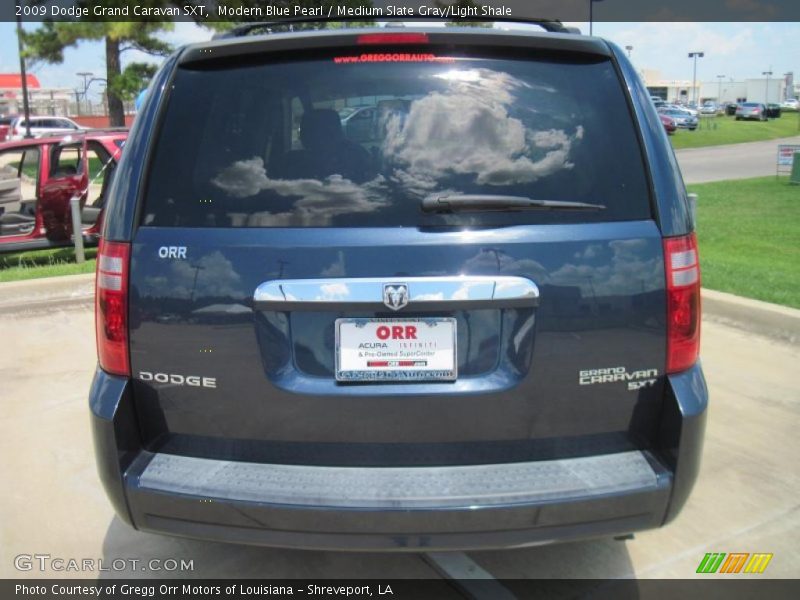 Modern Blue Pearl / Medium Slate Gray/Light Shale 2009 Dodge Grand Caravan SXT