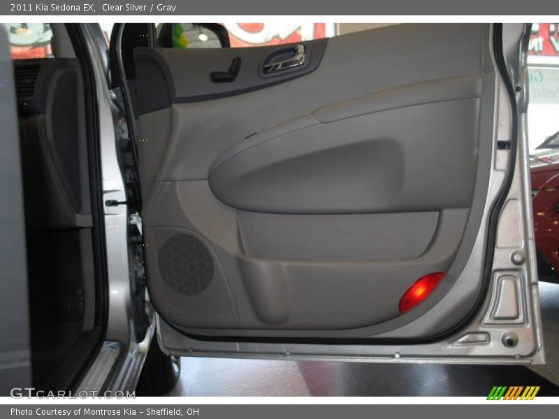 Clear Silver / Gray 2011 Kia Sedona EX