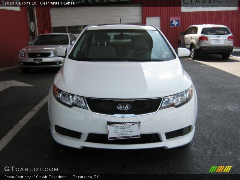 Clear White / Coffee 2010 Kia Forte EX