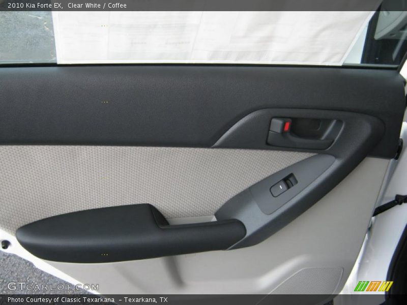 Clear White / Coffee 2010 Kia Forte EX