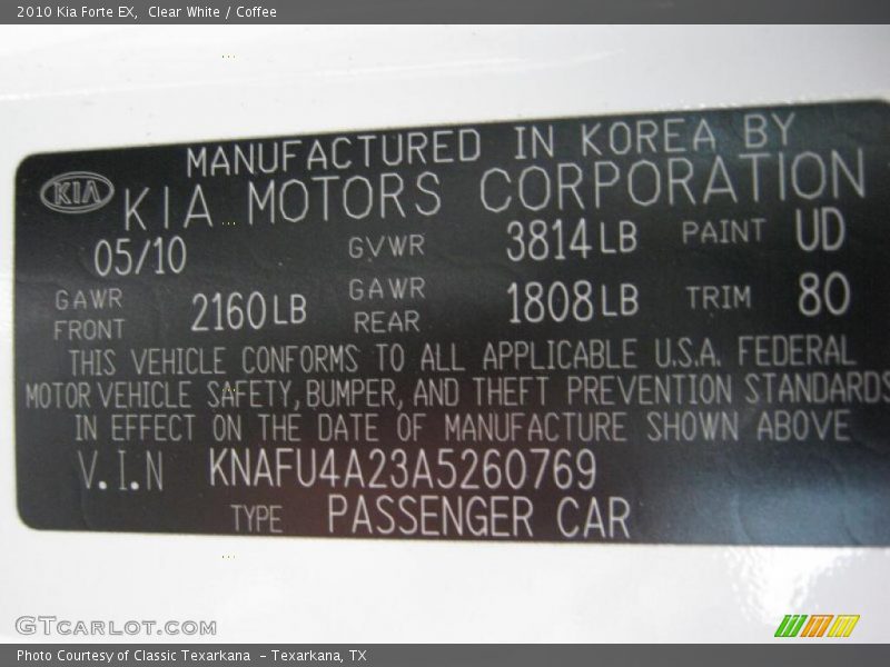 Clear White / Coffee 2010 Kia Forte EX