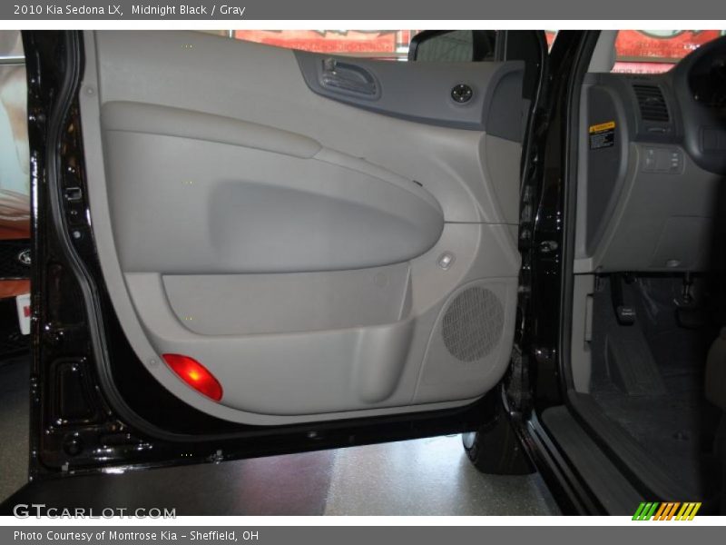 Midnight Black / Gray 2010 Kia Sedona LX