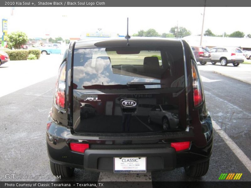 Shadow Black / Black Soul Logo Cloth 2010 Kia Soul +