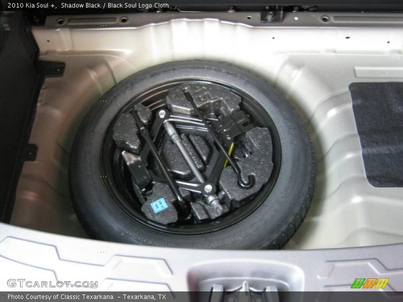 Shadow Black / Black Soul Logo Cloth 2010 Kia Soul +