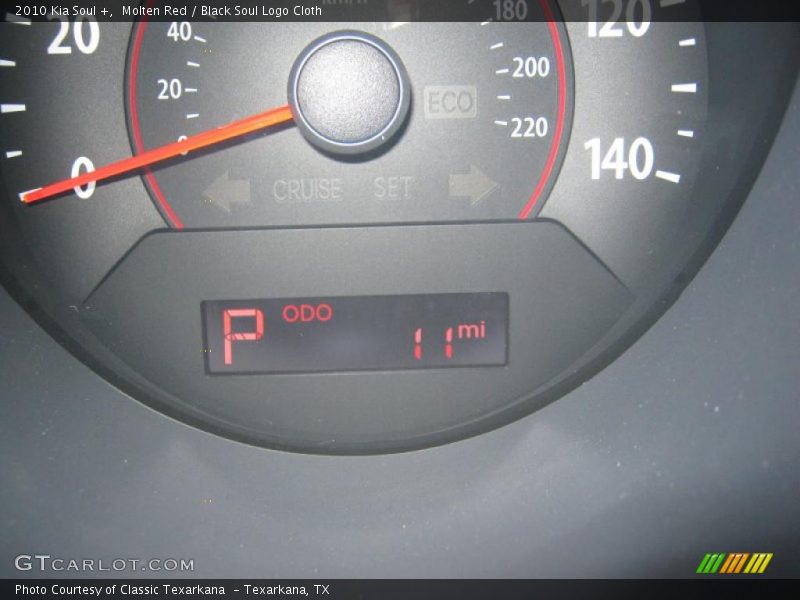 Molten Red / Black Soul Logo Cloth 2010 Kia Soul +
