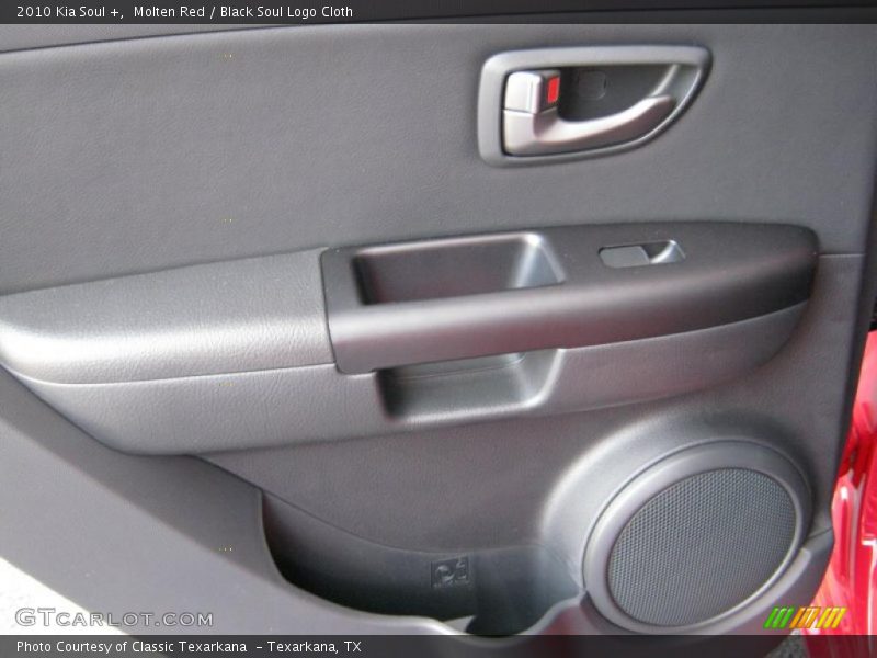 Molten Red / Black Soul Logo Cloth 2010 Kia Soul +
