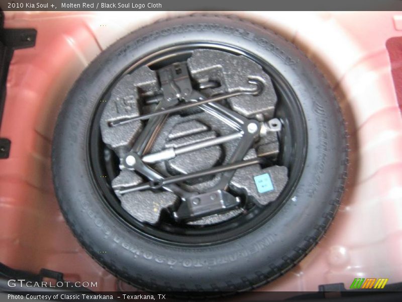 Molten Red / Black Soul Logo Cloth 2010 Kia Soul +