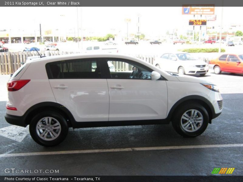 Clear White / Black 2011 Kia Sportage LX