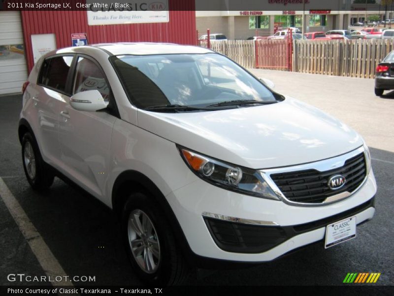 Clear White / Black 2011 Kia Sportage LX