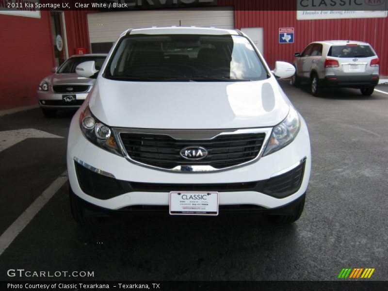 Clear White / Black 2011 Kia Sportage LX