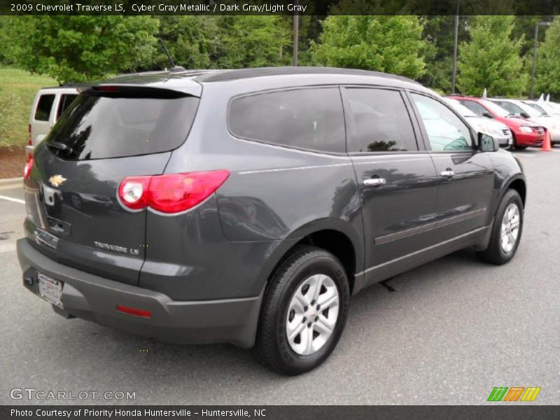 Cyber Gray Metallic / Dark Gray/Light Gray 2009 Chevrolet Traverse LS
