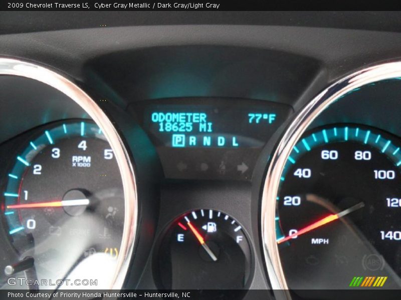 Cyber Gray Metallic / Dark Gray/Light Gray 2009 Chevrolet Traverse LS