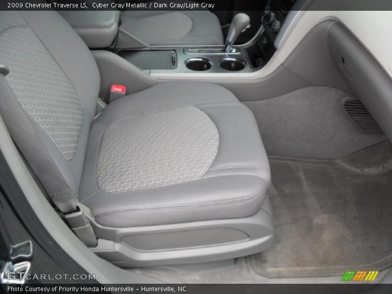 Cyber Gray Metallic / Dark Gray/Light Gray 2009 Chevrolet Traverse LS