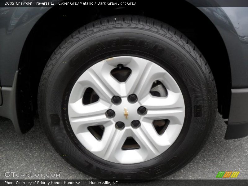 Cyber Gray Metallic / Dark Gray/Light Gray 2009 Chevrolet Traverse LS