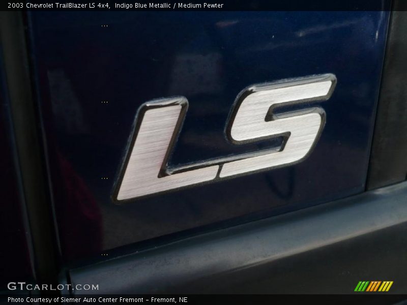 Indigo Blue Metallic / Medium Pewter 2003 Chevrolet TrailBlazer LS 4x4