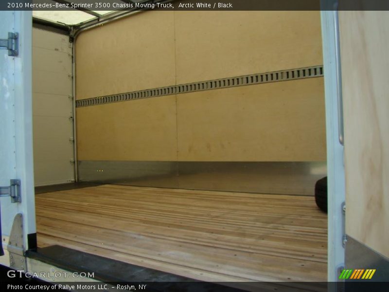 Arctic White / Black 2010 Mercedes-Benz Sprinter 3500 Chassis Moving Truck