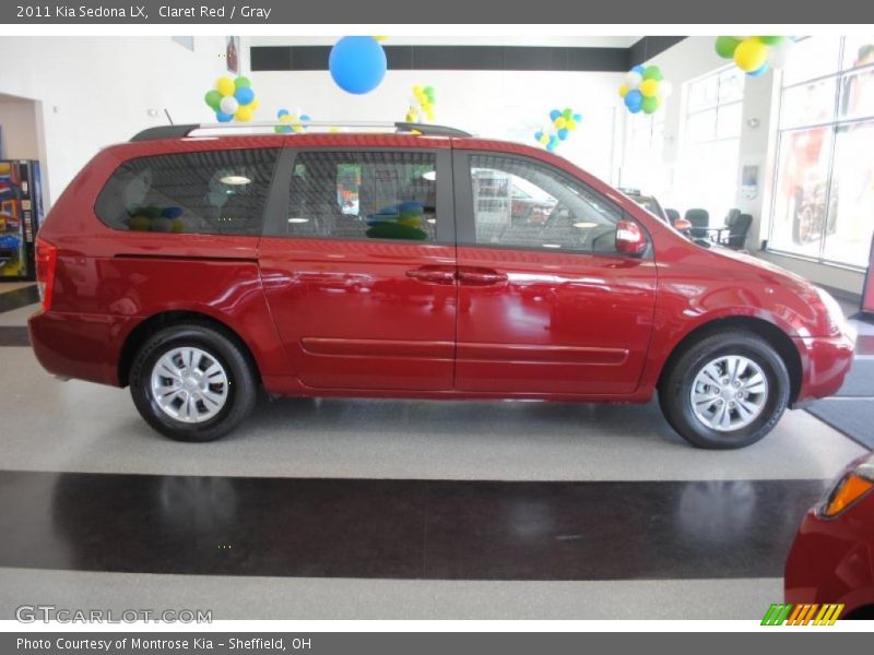 Claret Red / Gray 2011 Kia Sedona LX