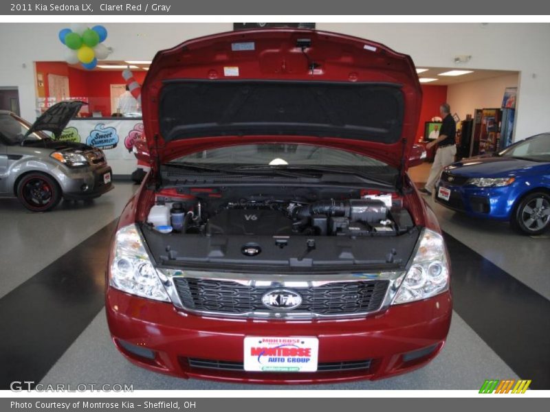 Claret Red / Gray 2011 Kia Sedona LX