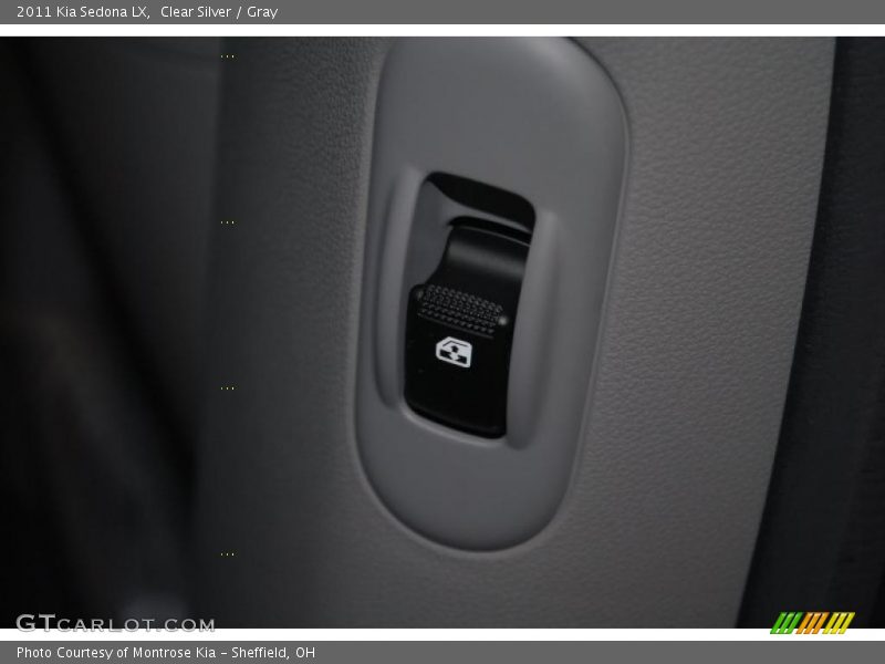 Clear Silver / Gray 2011 Kia Sedona LX