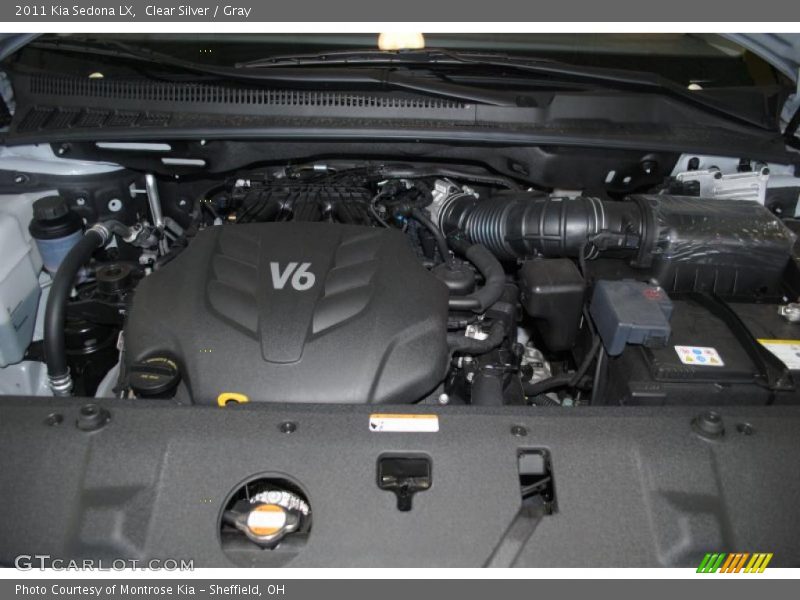 Clear Silver / Gray 2011 Kia Sedona LX