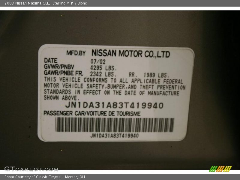 Sterling Mist / Blond 2003 Nissan Maxima GLE